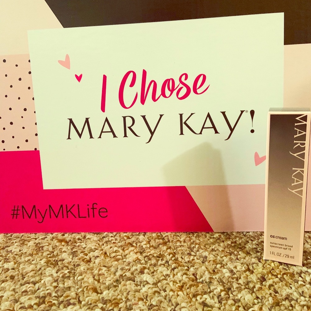 Mary Kay CC Cream: Light-Medium